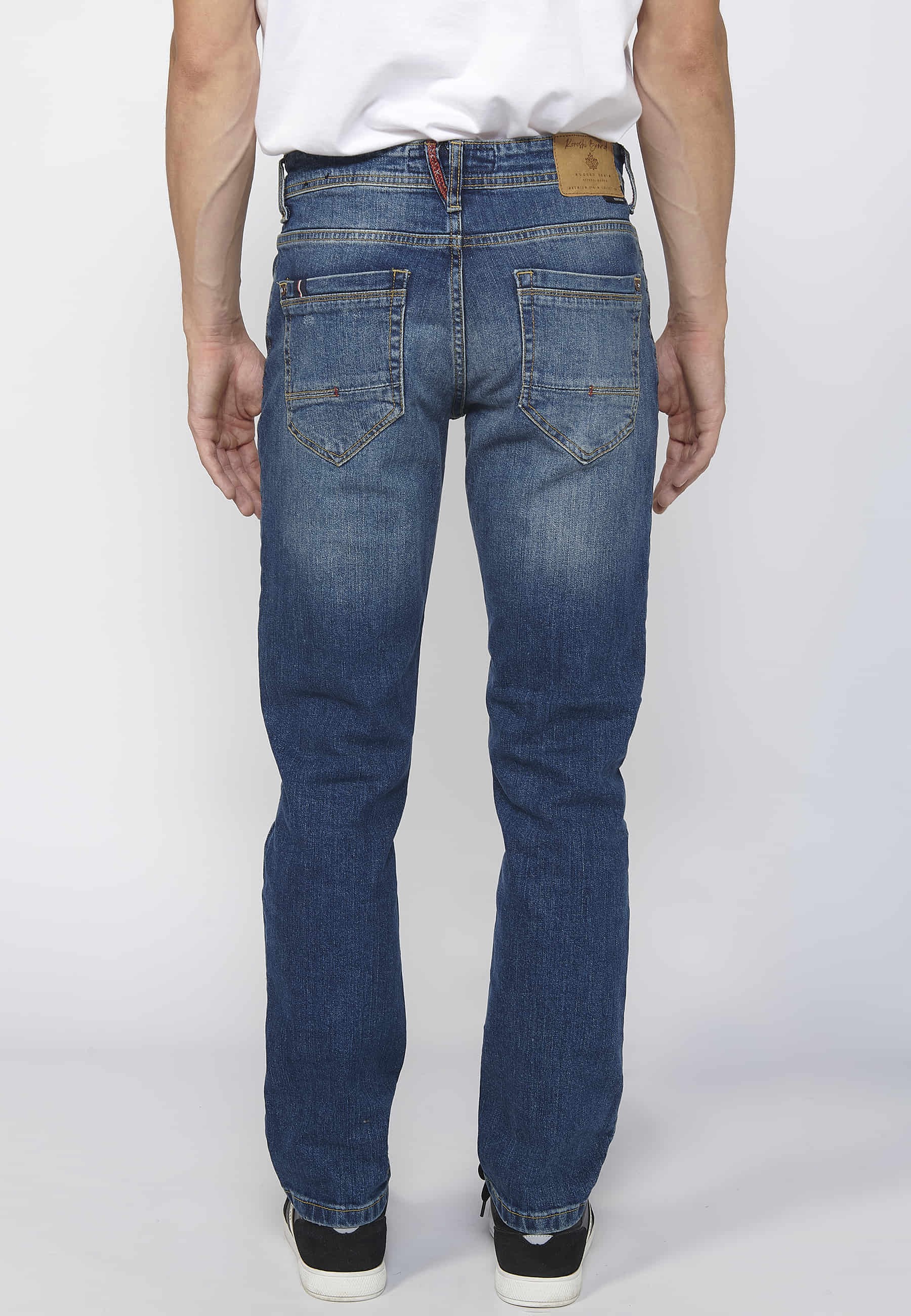 Pantalon long droit en denim coupe classique avec fermeture éclair et bouton sur le devant en bleu pour Homme 1