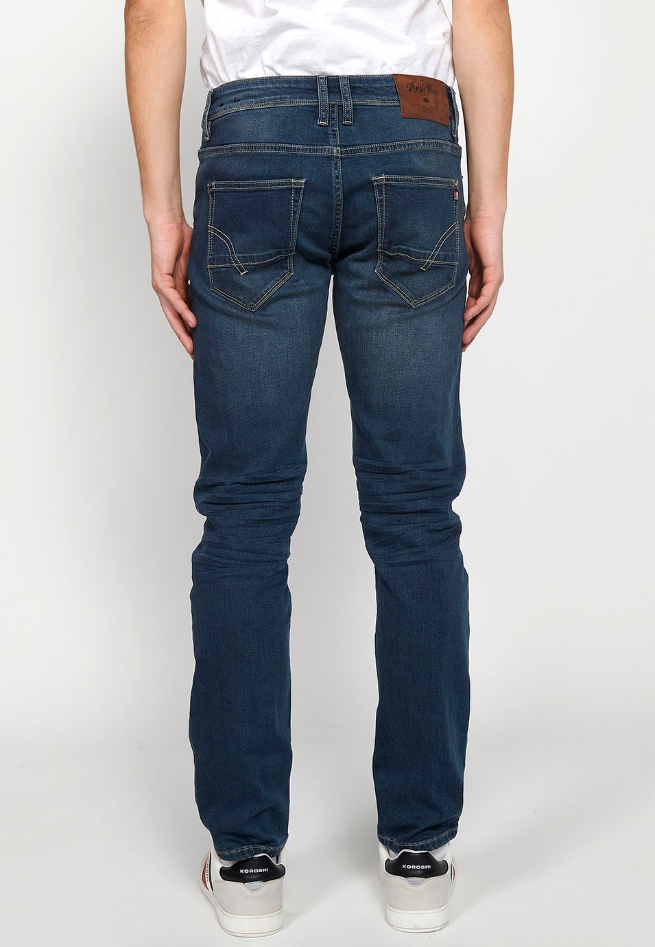 Pantalon long droit coupe classique avec fermeture éclair sur le devant et fermeture boutonnée en Bleu pour Homme 3
