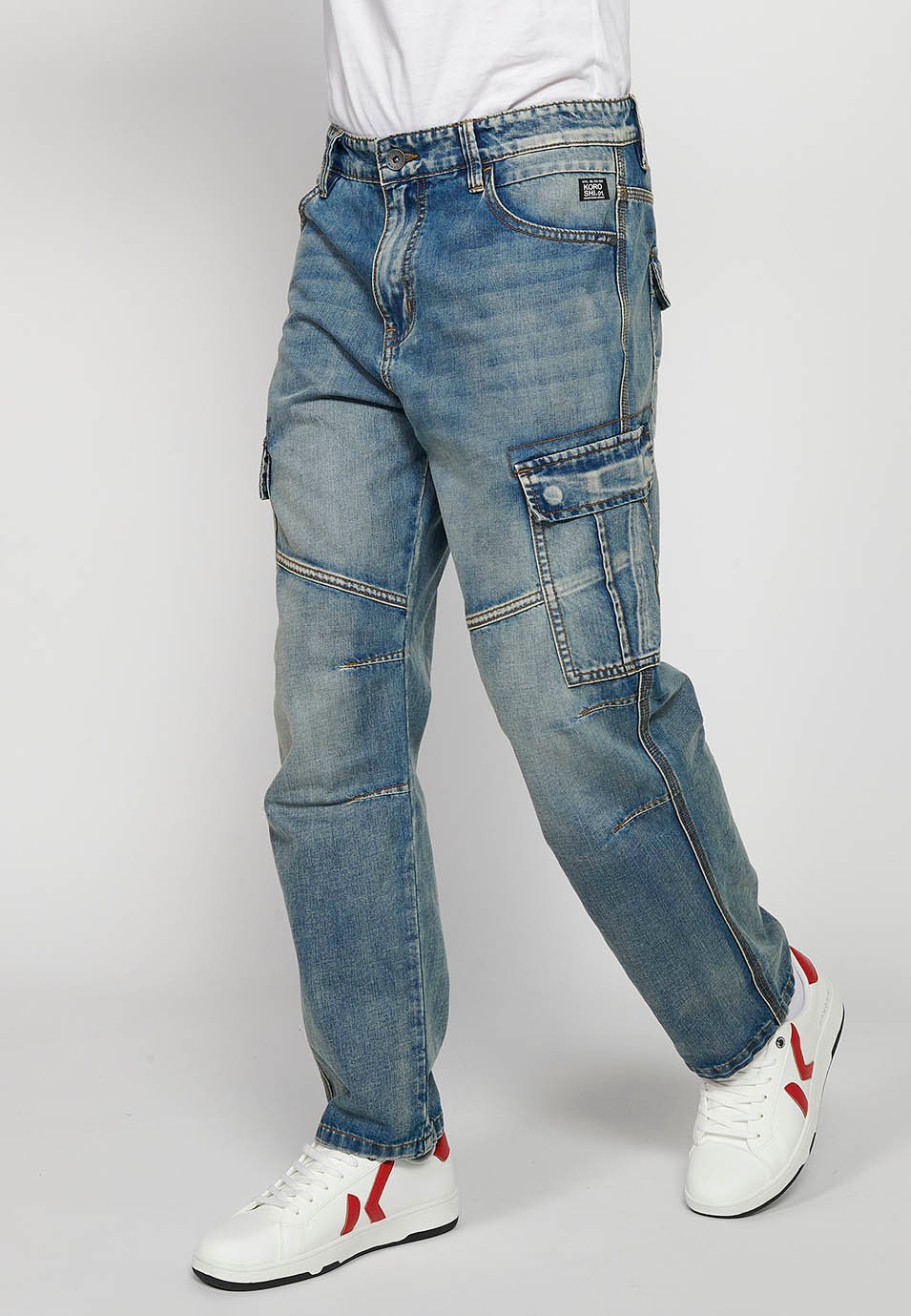 Long Cargo Pants with Front Zipper and Button Closure with Side Pockets with Flap in Blue for Men 4