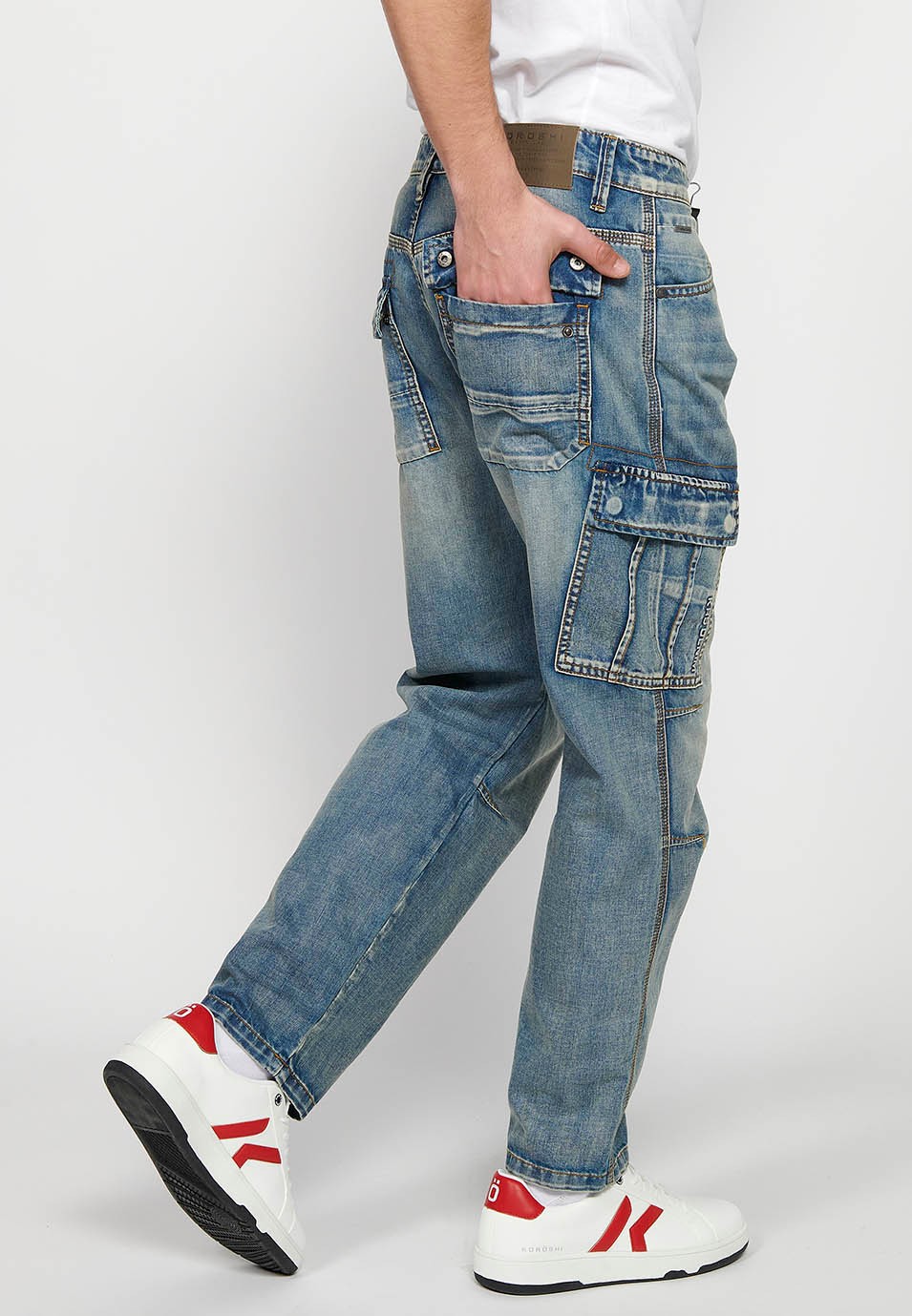 Long Cargo Pants with Front Zipper and Button Closure with Side Pockets with Flap in Blue for Men 7