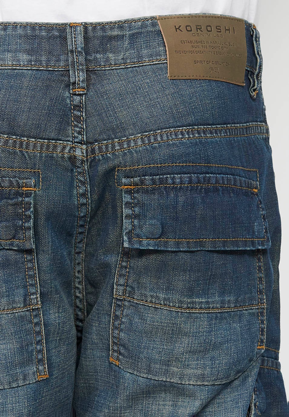Pantalons càrrec llarg amb Tancament davanter amb cremallera i botó amb Butxaques laterals amb solapa de Color Blau Fosc per a Home 5