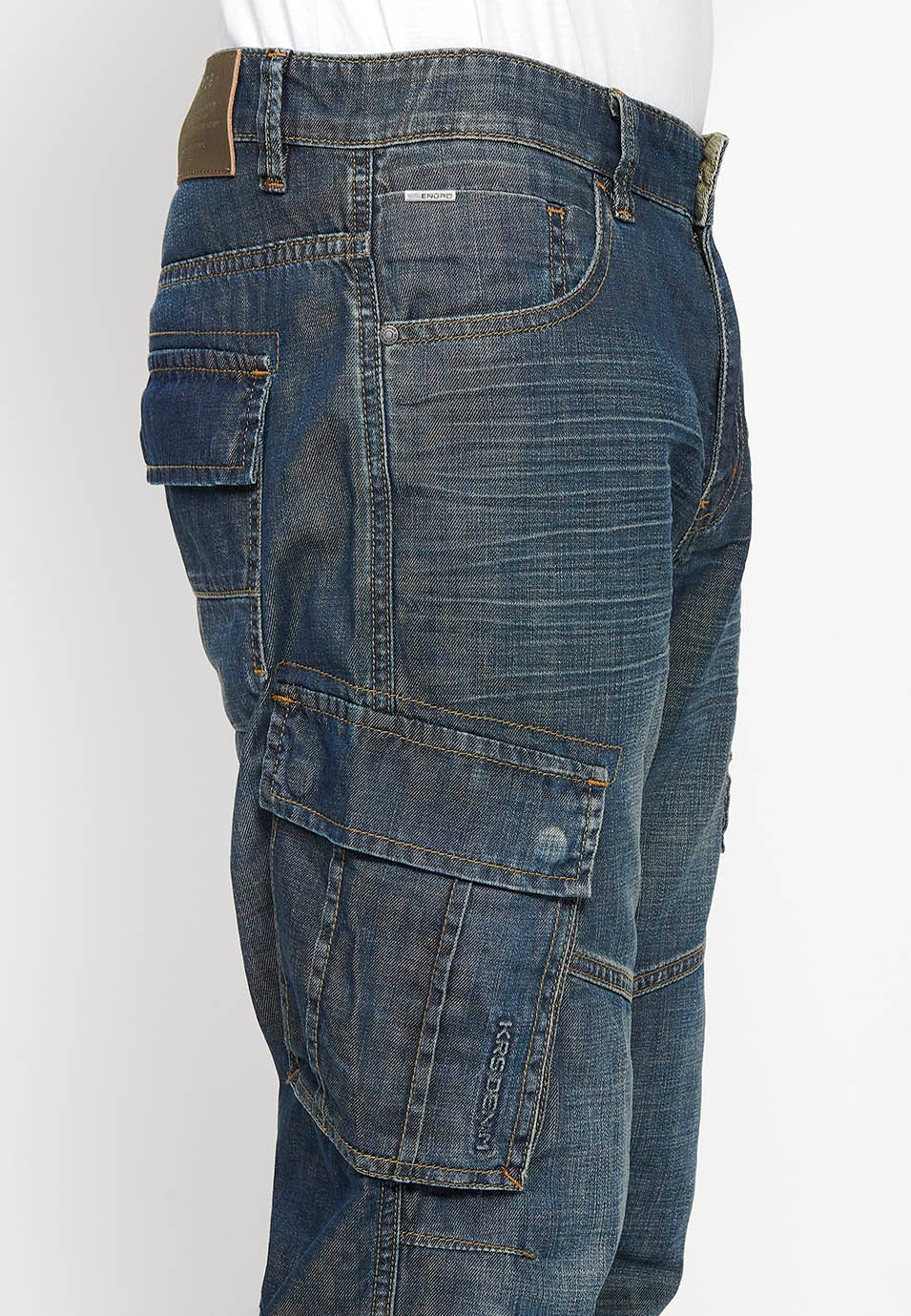 Pantalons càrrec llarg amb Tancament davanter amb cremallera i botó amb Butxaques laterals amb solapa de Color Blau Fosc per a Home 8