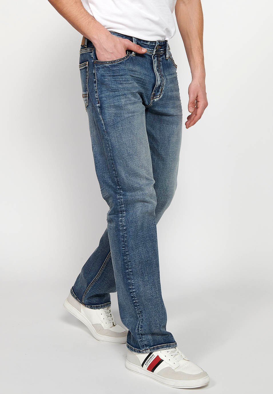 Pantalons llargs jeans xinès comfort fit amb Tancament davanter amb cremallera i botó de Color Blau per a Home