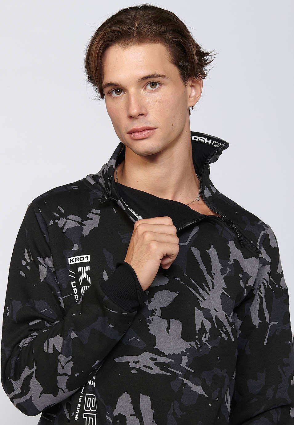 Long-sleeved sweatshirt with high neck, zipper and front printed detail in Black for Men