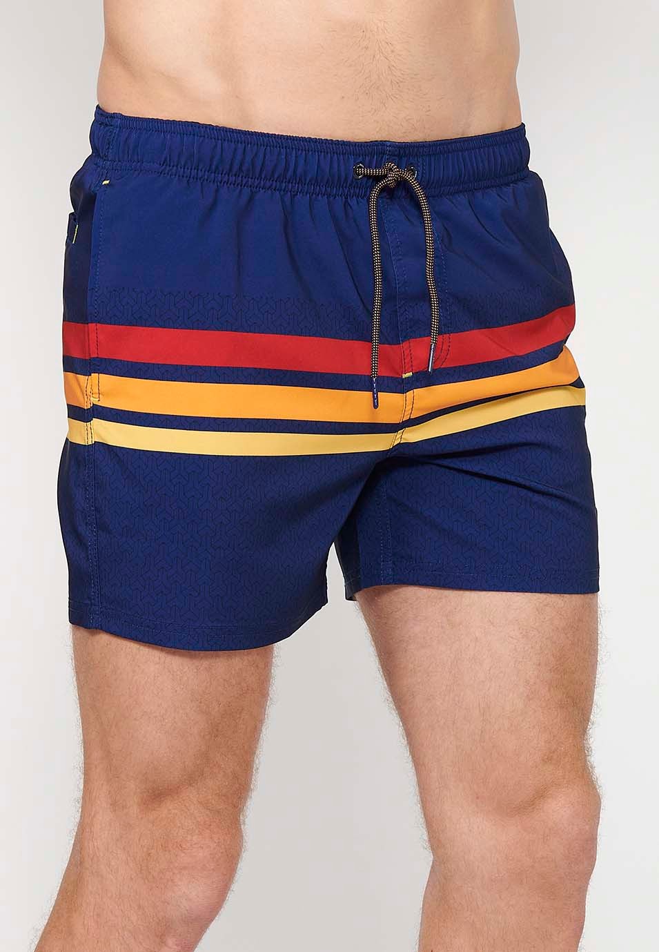 Maillot de bain court imprimé taille réglable avec cordon de serrage et poche arrière et une poche intérieure en Bleu pour Homme 2