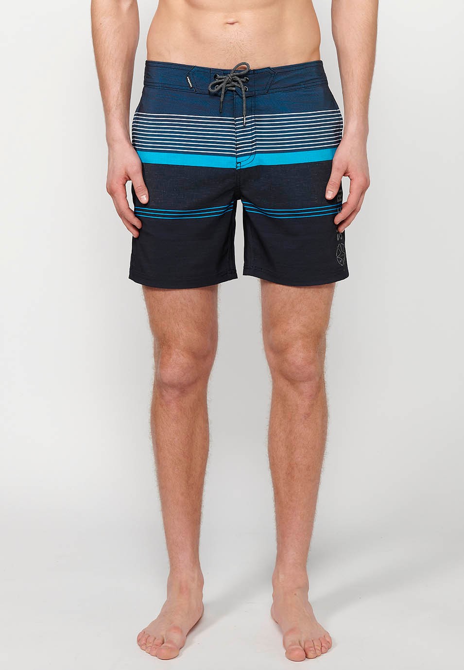 Bedruckter kurzer Badeanzug mit verstellbarer Taille, Kordelzug und Gesäßtasche und einer Innenfarbe in Mint für Herren 3