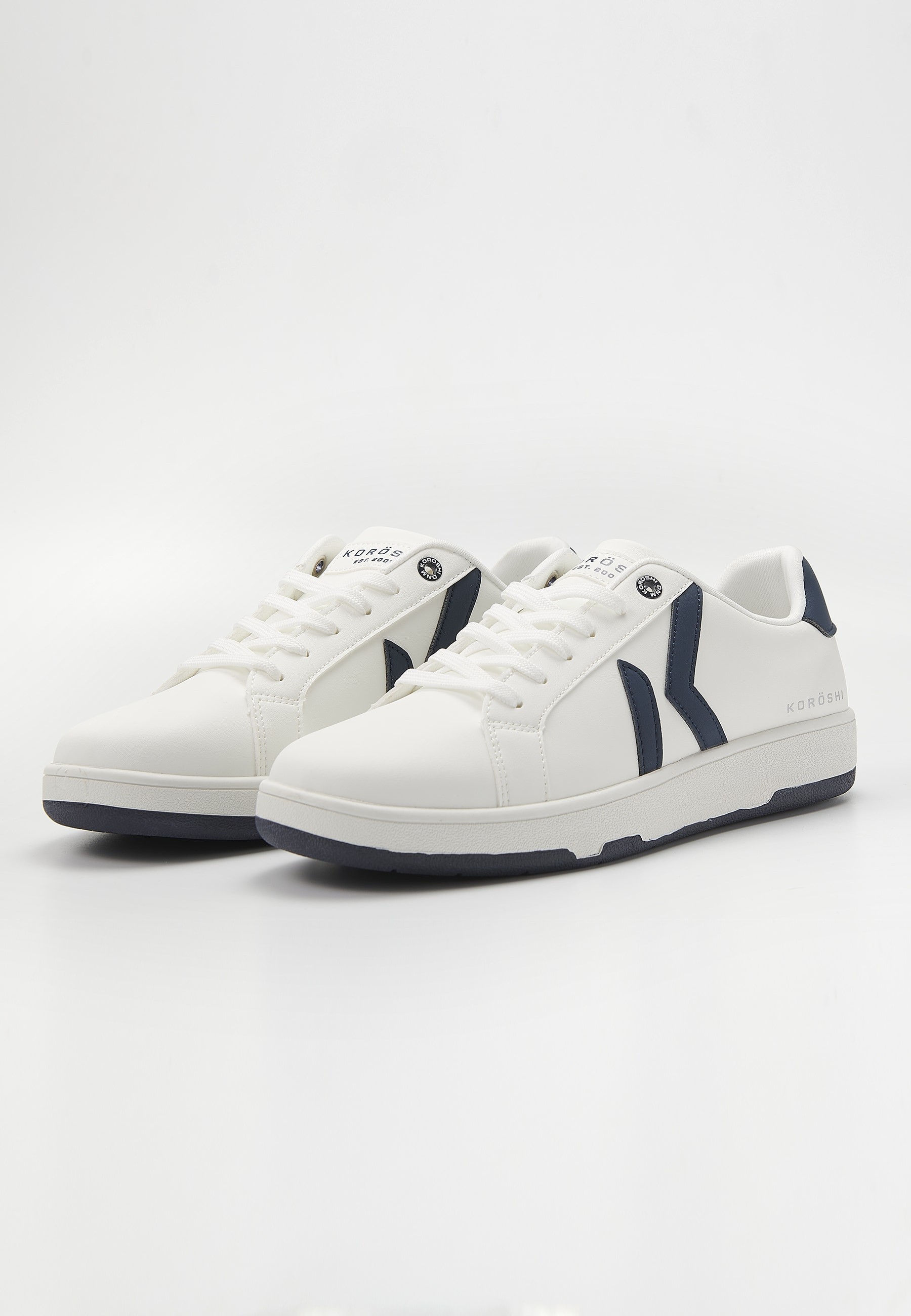 Navy casual sneaker with laces for Men