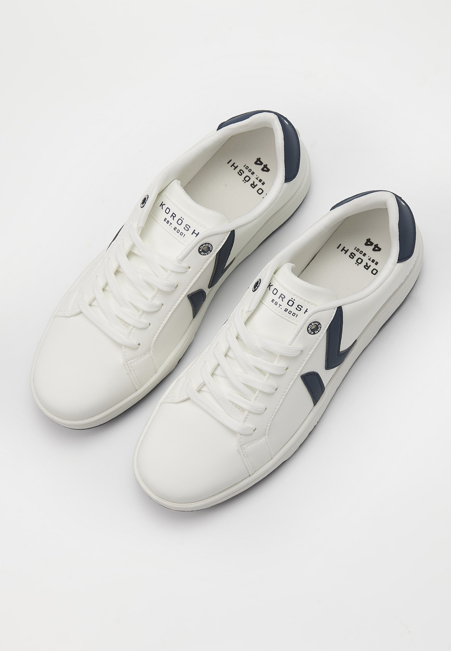 Navy casual sneaker with laces for Men