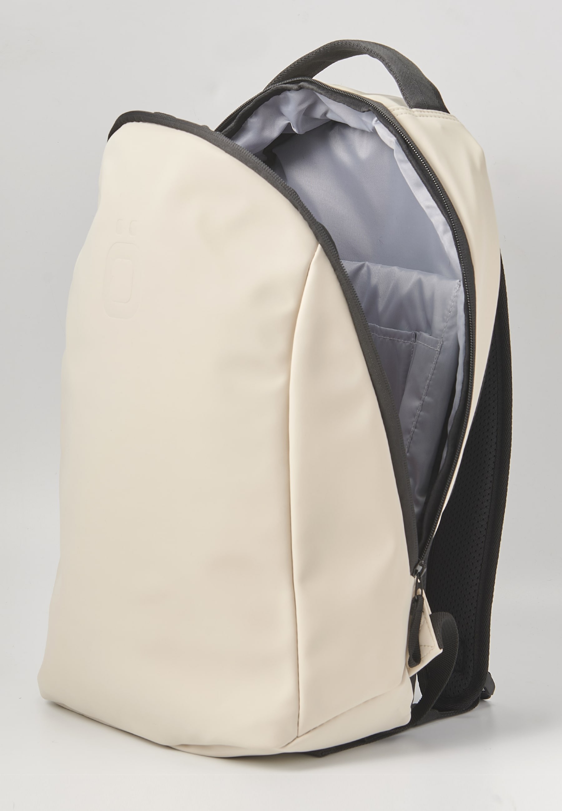Koröshi Rucksack mit Reißverschluss und Laptop-Innentasche in der Farbe Ecru
