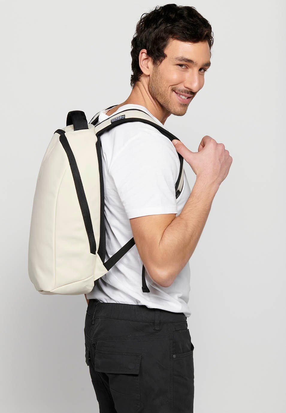 Koröshi Backpack with zipper closure and interior laptop pocket in Ecru color 9