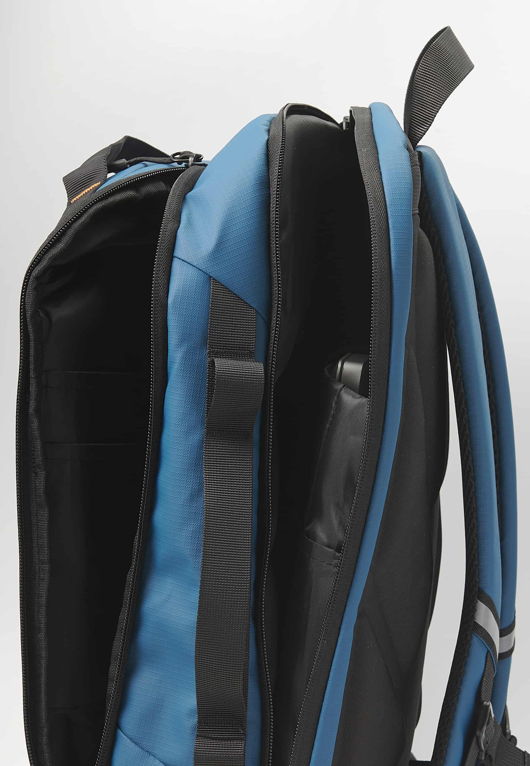Koröshi-Rucksack mit zwei Reißverschlussfächern, eines für einen Laptop, und verstellbaren Trägern in Blau
