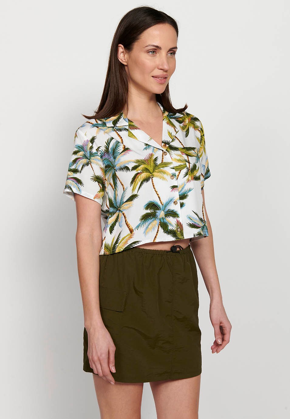 Blusa de manga corta con estampado floral y cuello camisero con solapas, multicolor para mujer