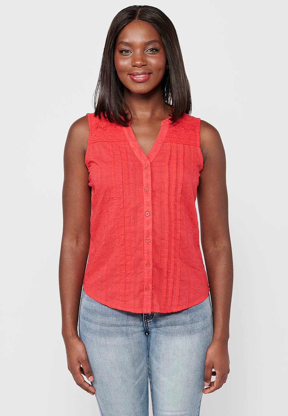 Ärmellose Bluse aus besticktem Stoff mit V-Ausschnitt und Frontverschluss mit korallenfarbenen Knöpfen für Damen 5