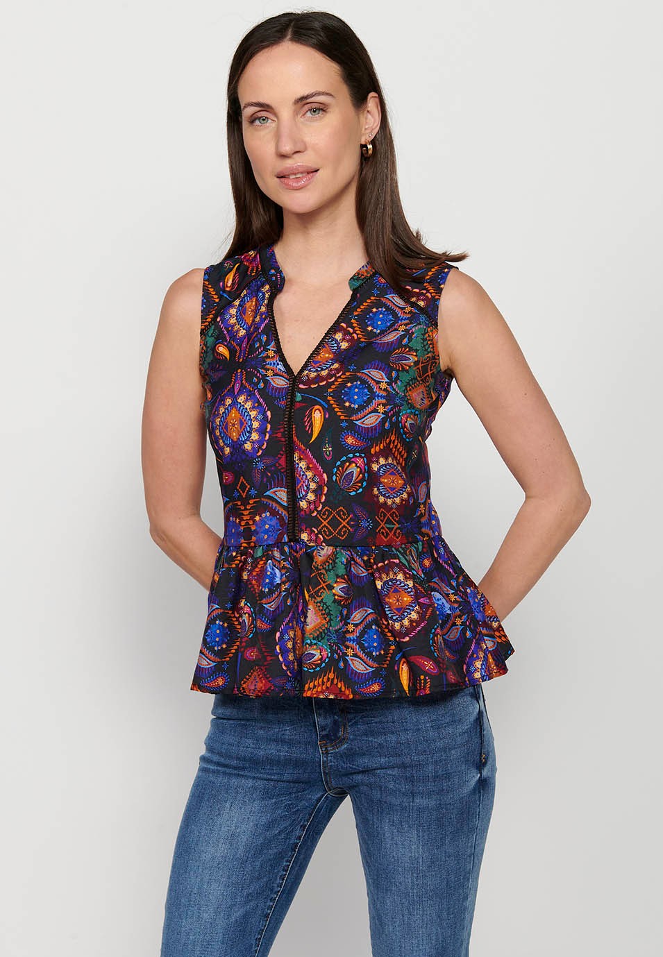 Sleeveless blouse, V-neckline, multicolored floral print for women