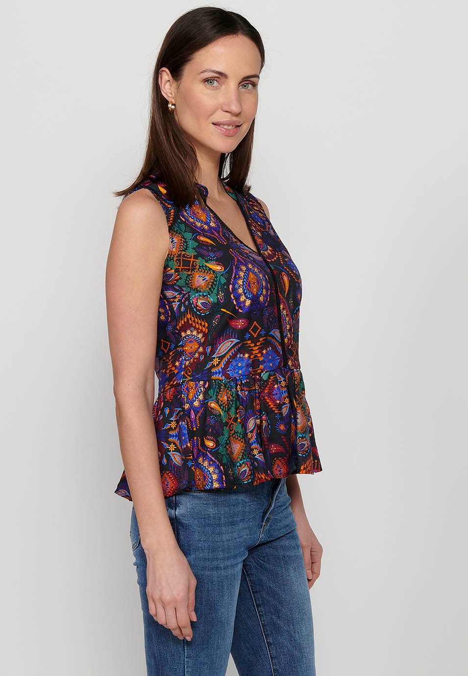 Ärmellose Bluse mit V-Ausschnitt und mehrfarbigem Blumendruck für Damen