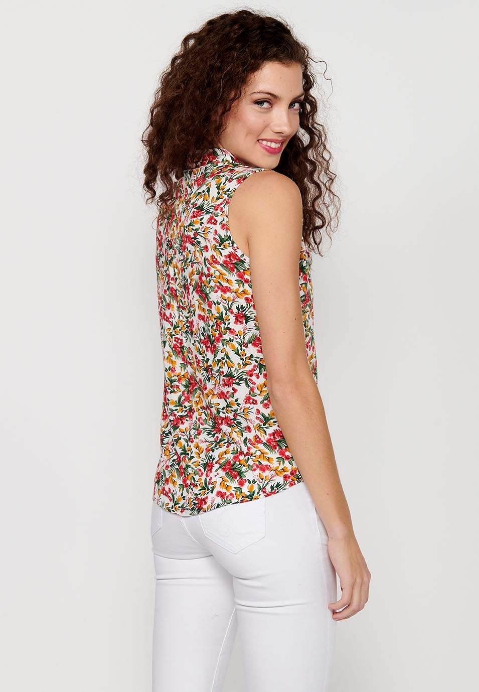 Blusa sin mangas, cuello V, cierre delantero con botones, estampado floral de color Blanco para mujer 8