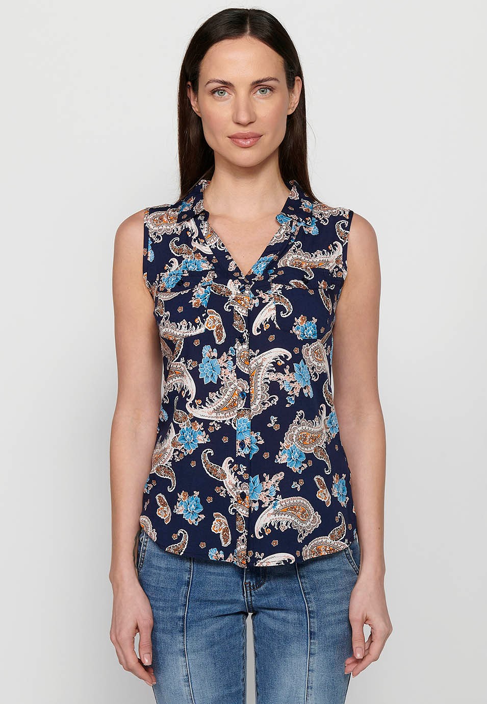 Blusa sin mangas, cuello V, cierre delantero con botones, estampado floral de color Azul para mujer 1