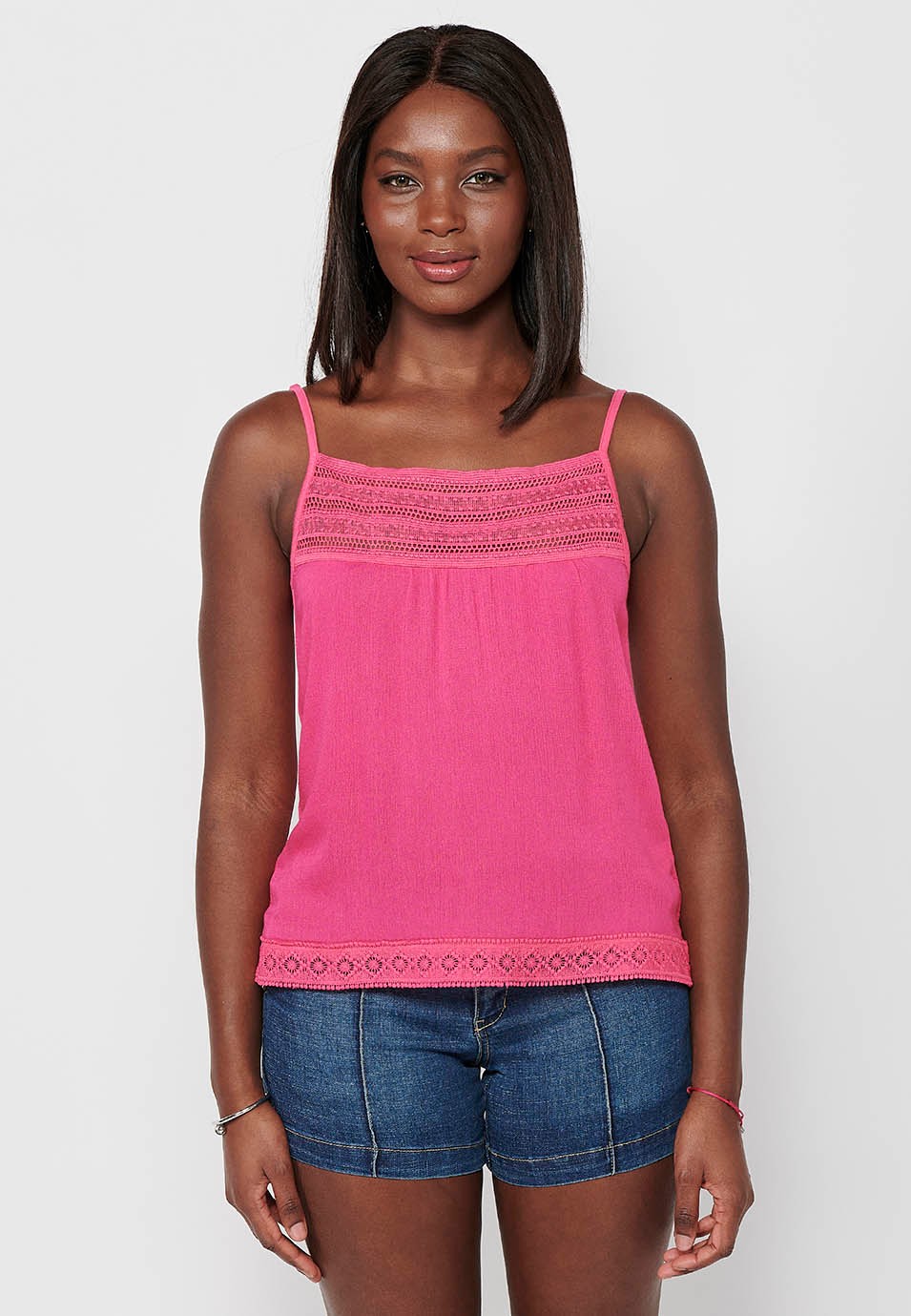 Camiseta de tirantes, detalle delantero, color rosa para mujer