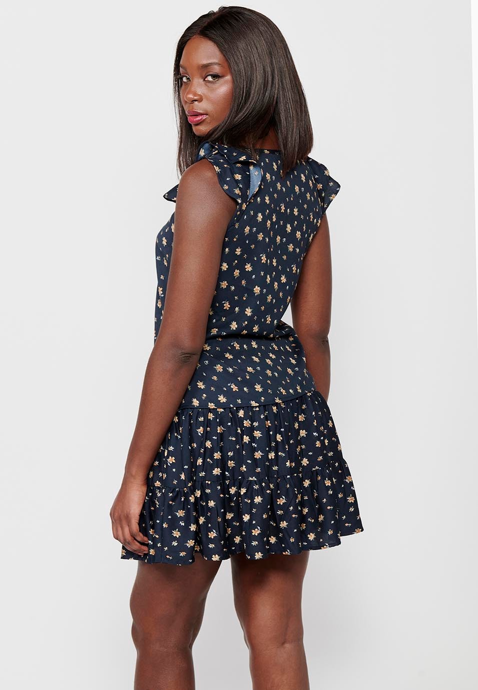 Blusa de tirantes con volantes, escote redondo, estampado floral color navy para mujer | Moda Actual