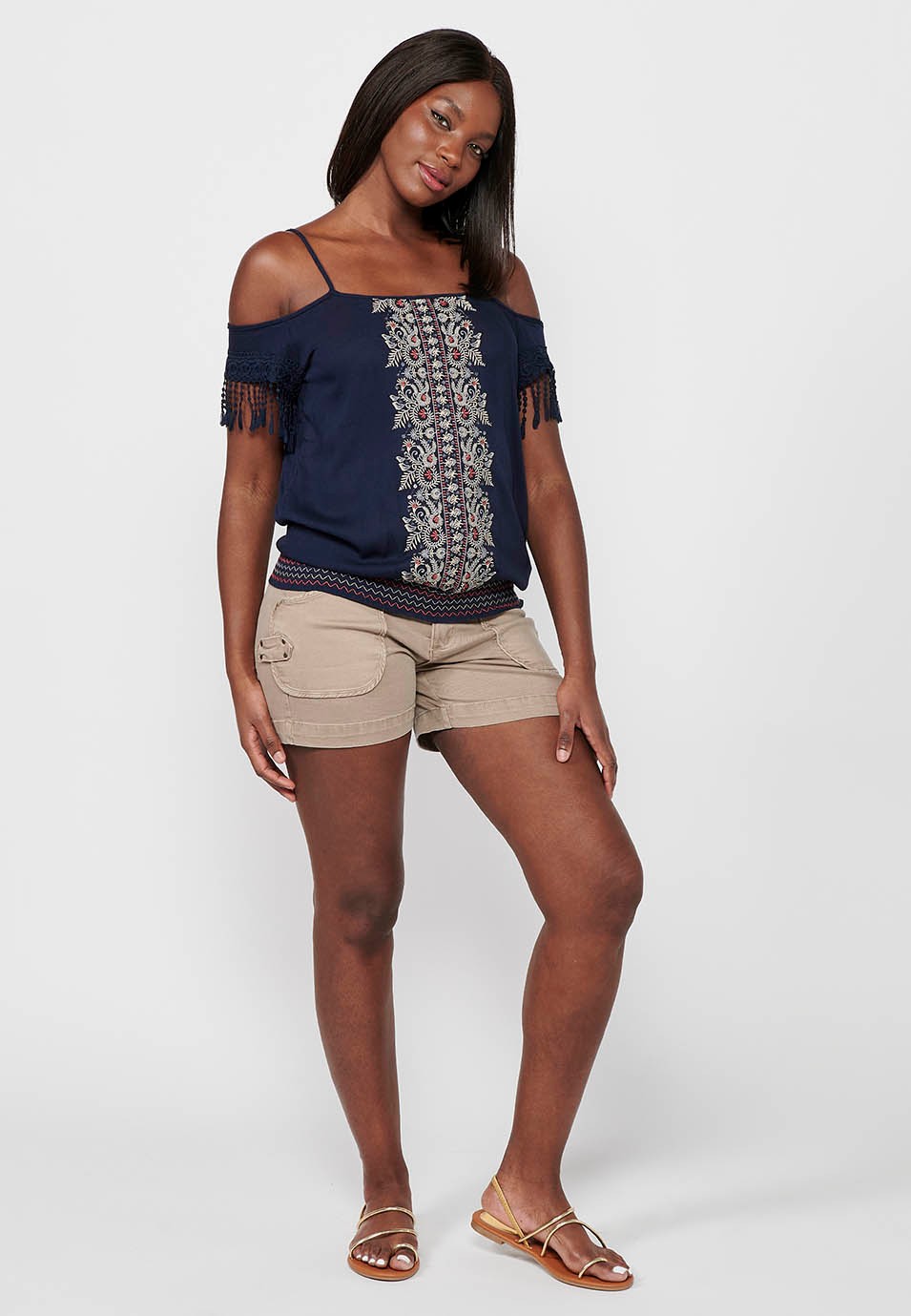 Blusa de tirantes con Detalles bordados florales y Escote redondo con Cintura baja engomada de Color Navy para Mujer 5