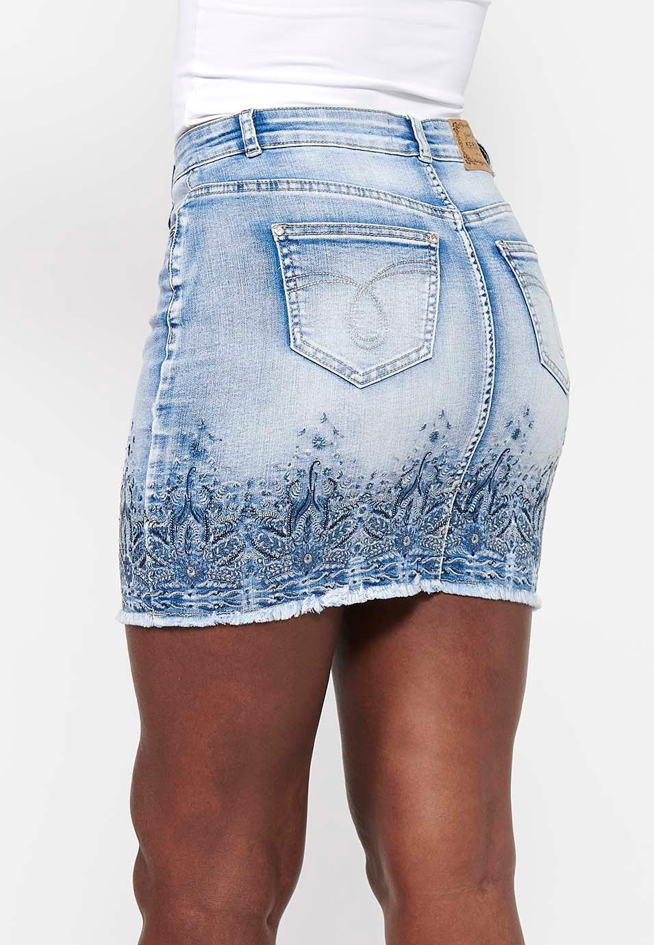 Short denim skirt with embroidered details and front closure with zipper and button in Blue for Women 8