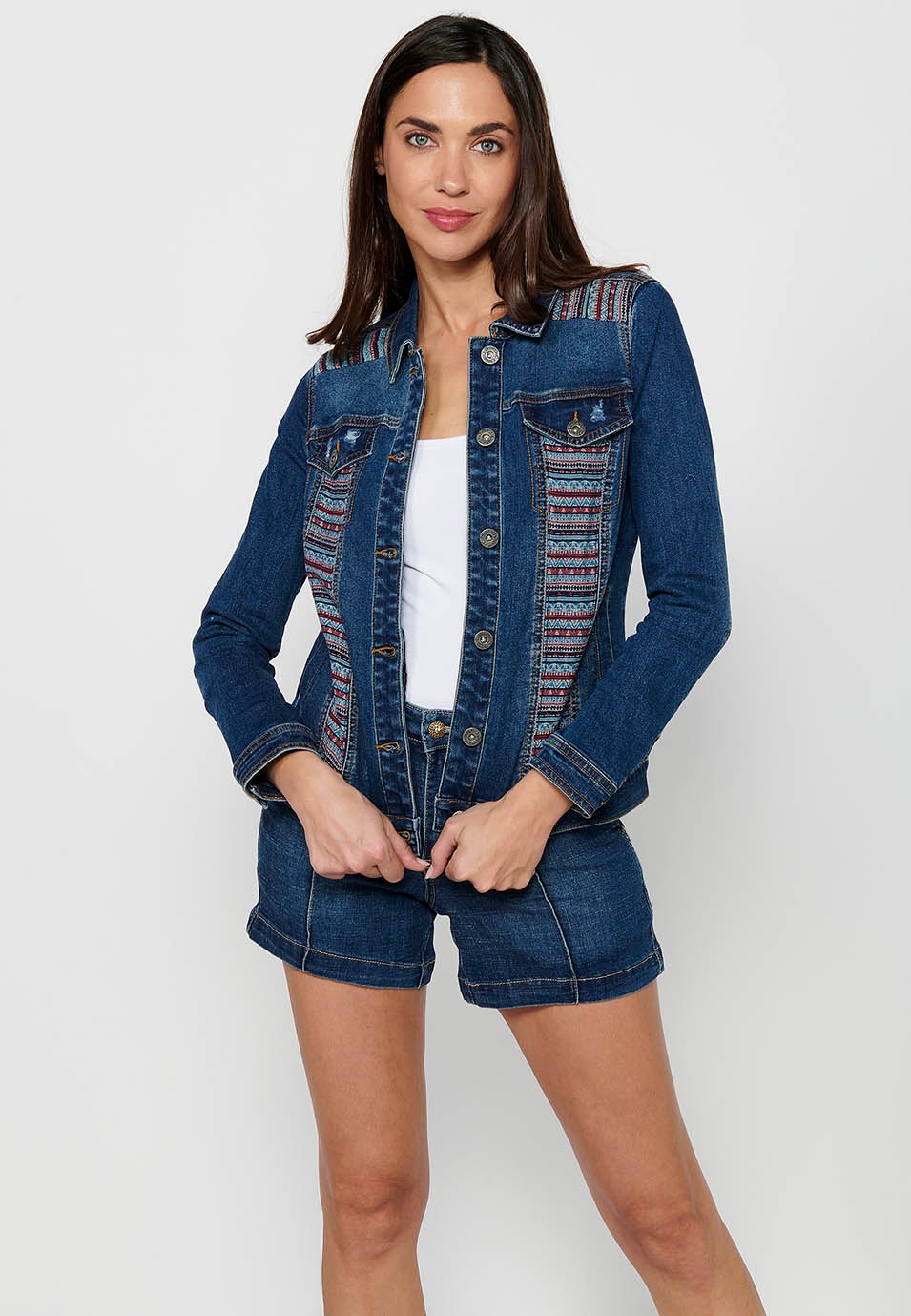 Long-sleeved denim jacket with ethnic fabric detail and front closure with blue buttons for women 9