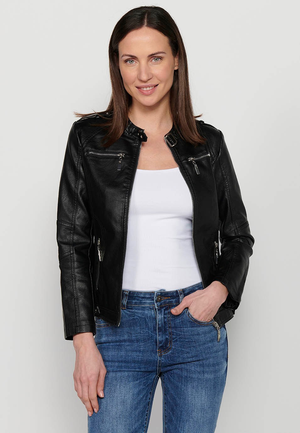 Long sleeve jacket, mandarin collar, black color for women
