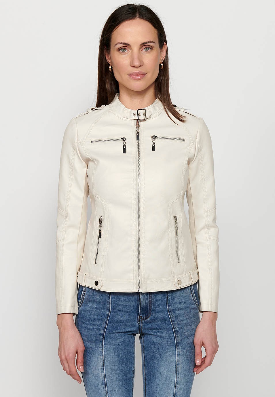 Veste manches longues, col mao, couleur off white pour femme