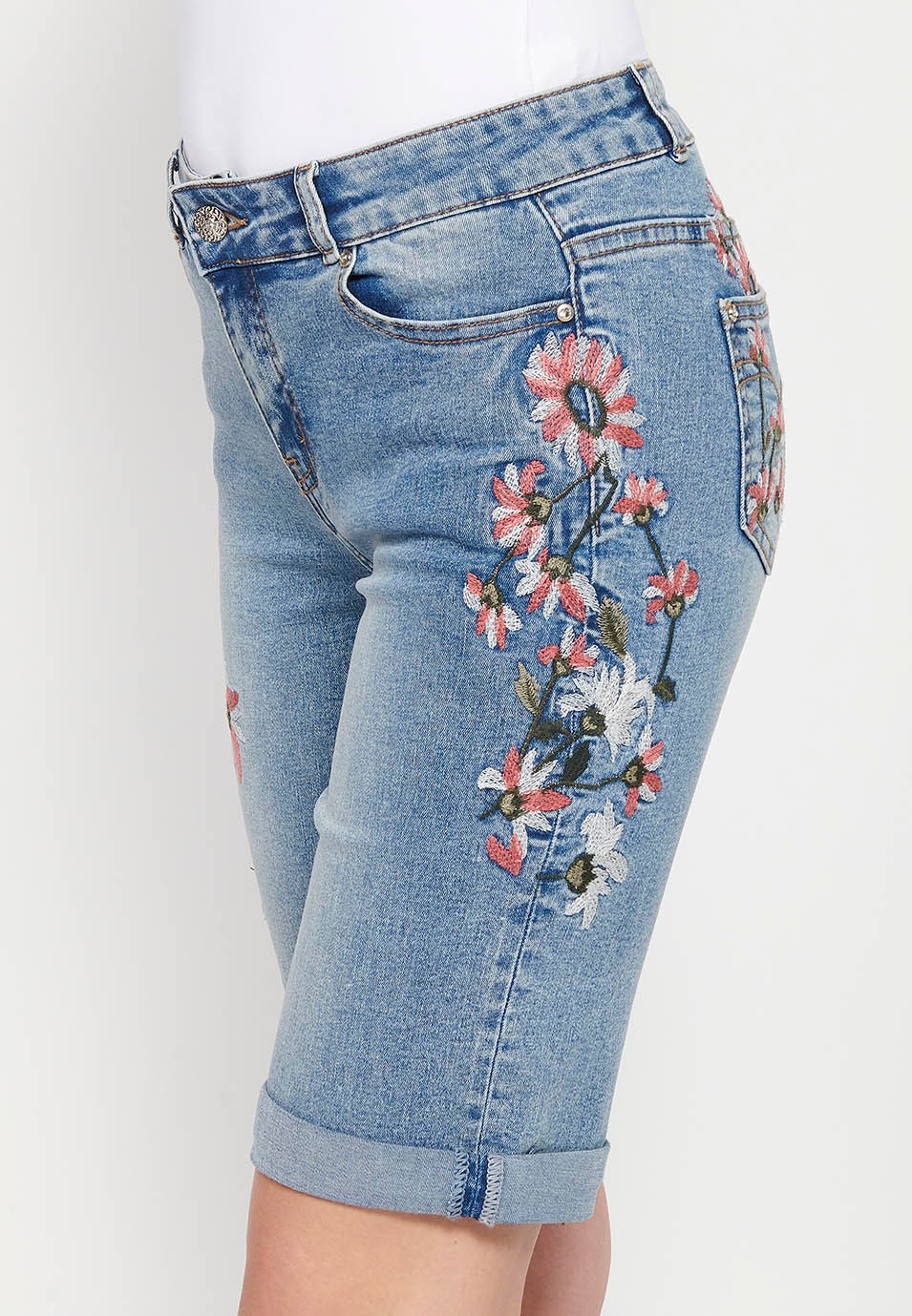 Shorts with floral embroidery, blue color for women