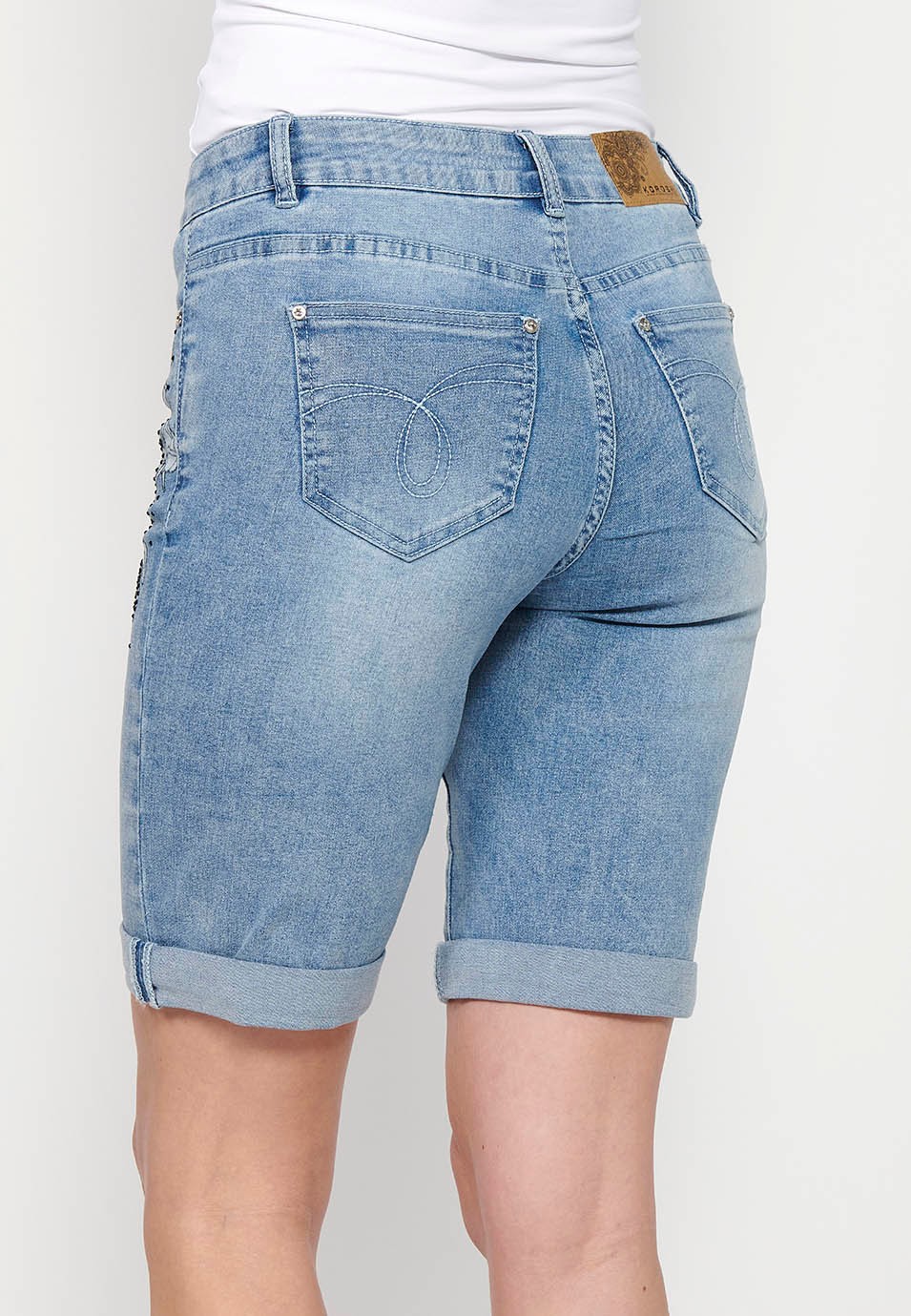 Shorts, Blumenstickerei, blaue Farbe für Damen