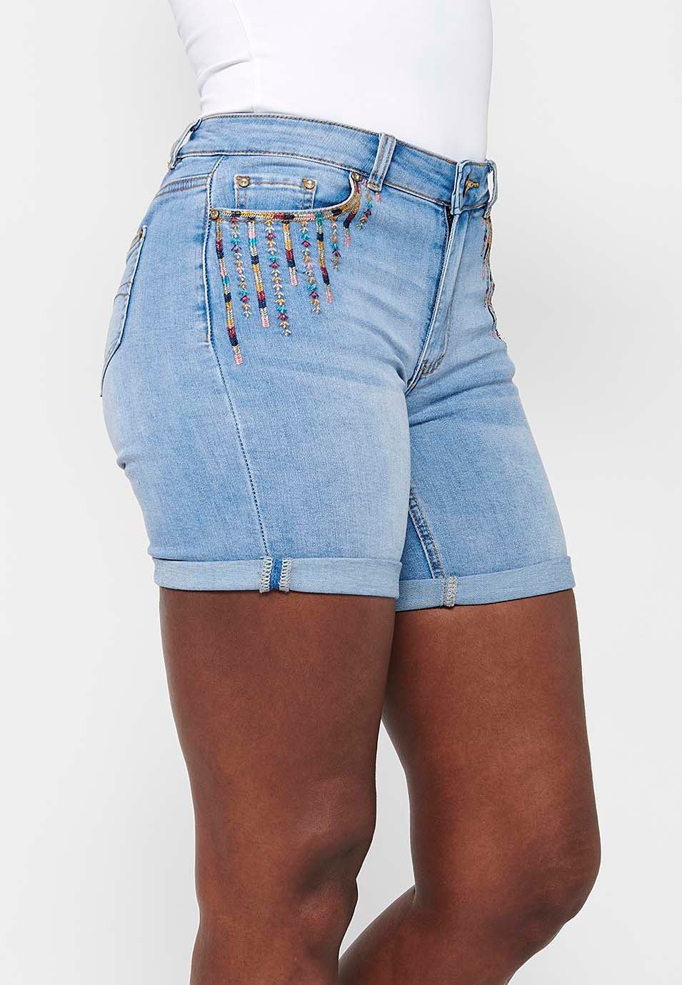 Shorts with cuffed finish with front zipper and button closure with embroidered details in Blue for Women 5