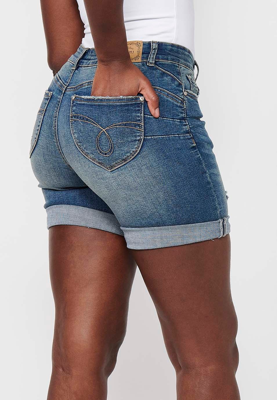 Blaue Shorts mit zerrissenen Details und Frontverschluss mit Reißverschluss und Knopf für Damen 7