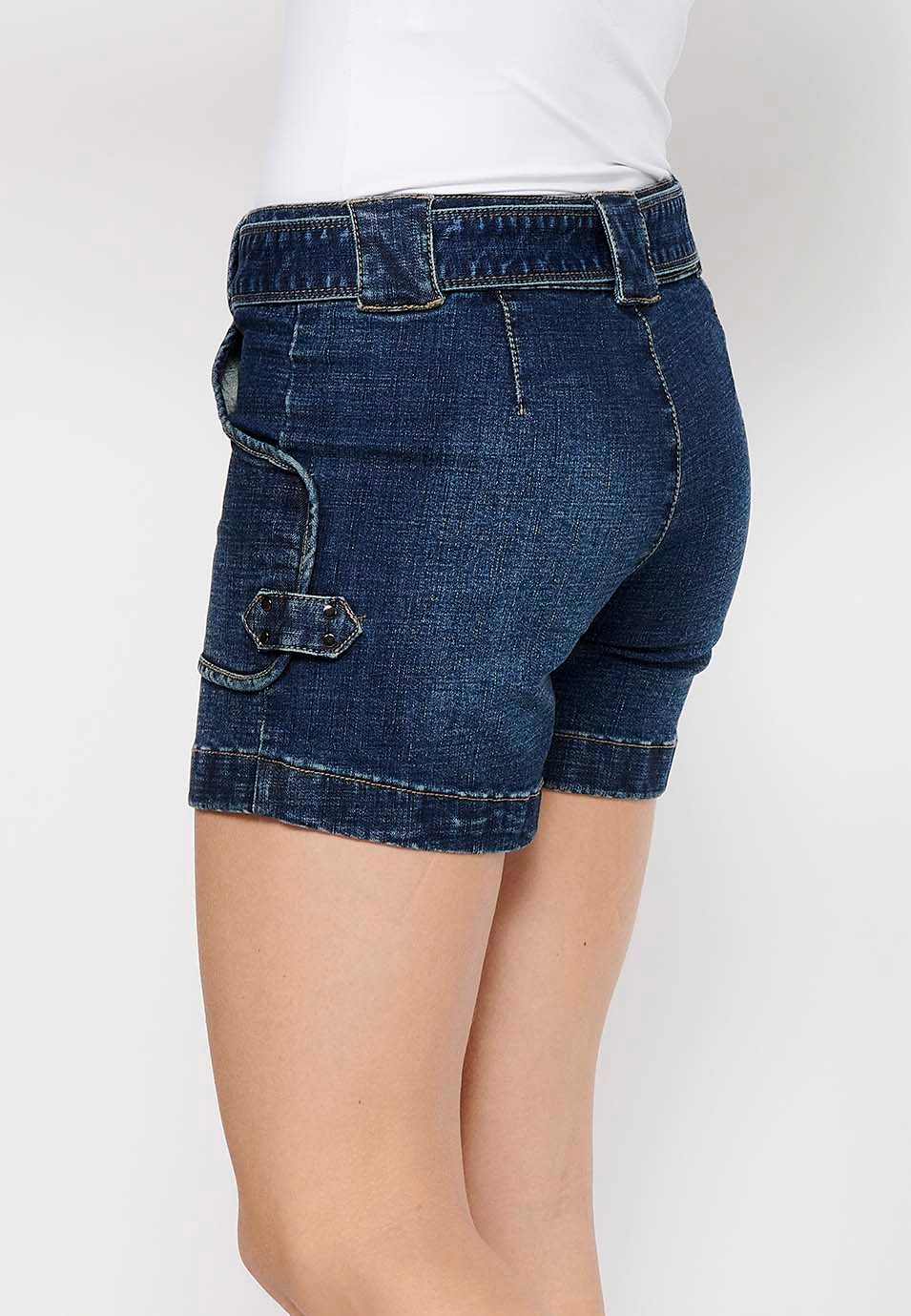 Pantalón corto denim con Cierre delantero con cremallera y botón y Cintura ajustable con cinturón con Bolsillos de plastrón de Color Azul para Mujer 5