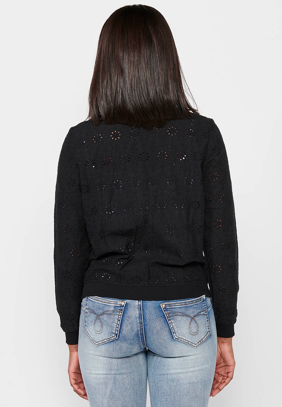 Sweat-shirt en coton avec fermeture éclair sur le devant et finitions côtelées avec tissu brodé à motifs floraux et col rond noir pour femme 7