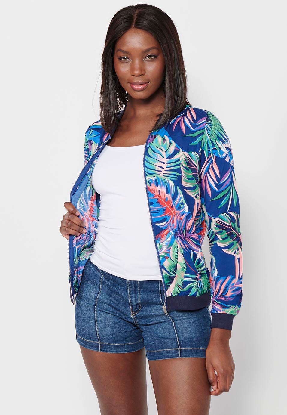 Long-sleeved sweatshirt jacket with blue floral print for women