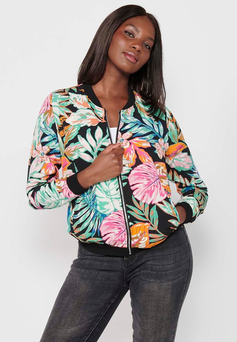 Long-sleeved sweatshirt jacket with ribbed finishes and floral print with front zipper closure. Composition 100% Polyester. Multicolor Color for Women from the Koröshi brand 5