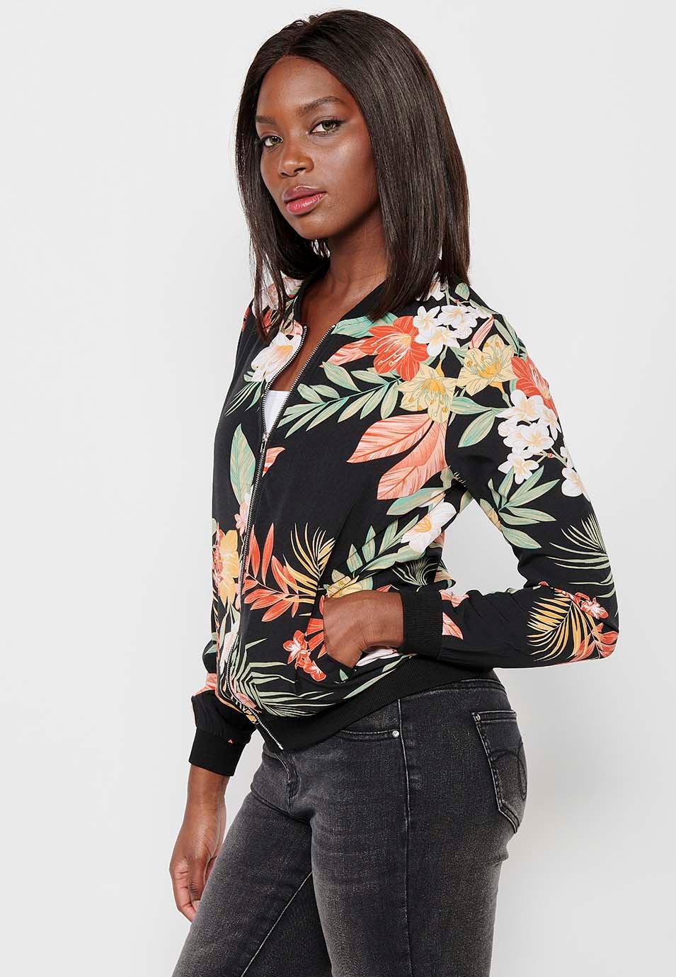 Langärmlige Sweatshirtjacke mit gerippten Abschlüssen und Blumendruck mit Reißverschluss vorne in Mehrfarbig für Damen 2