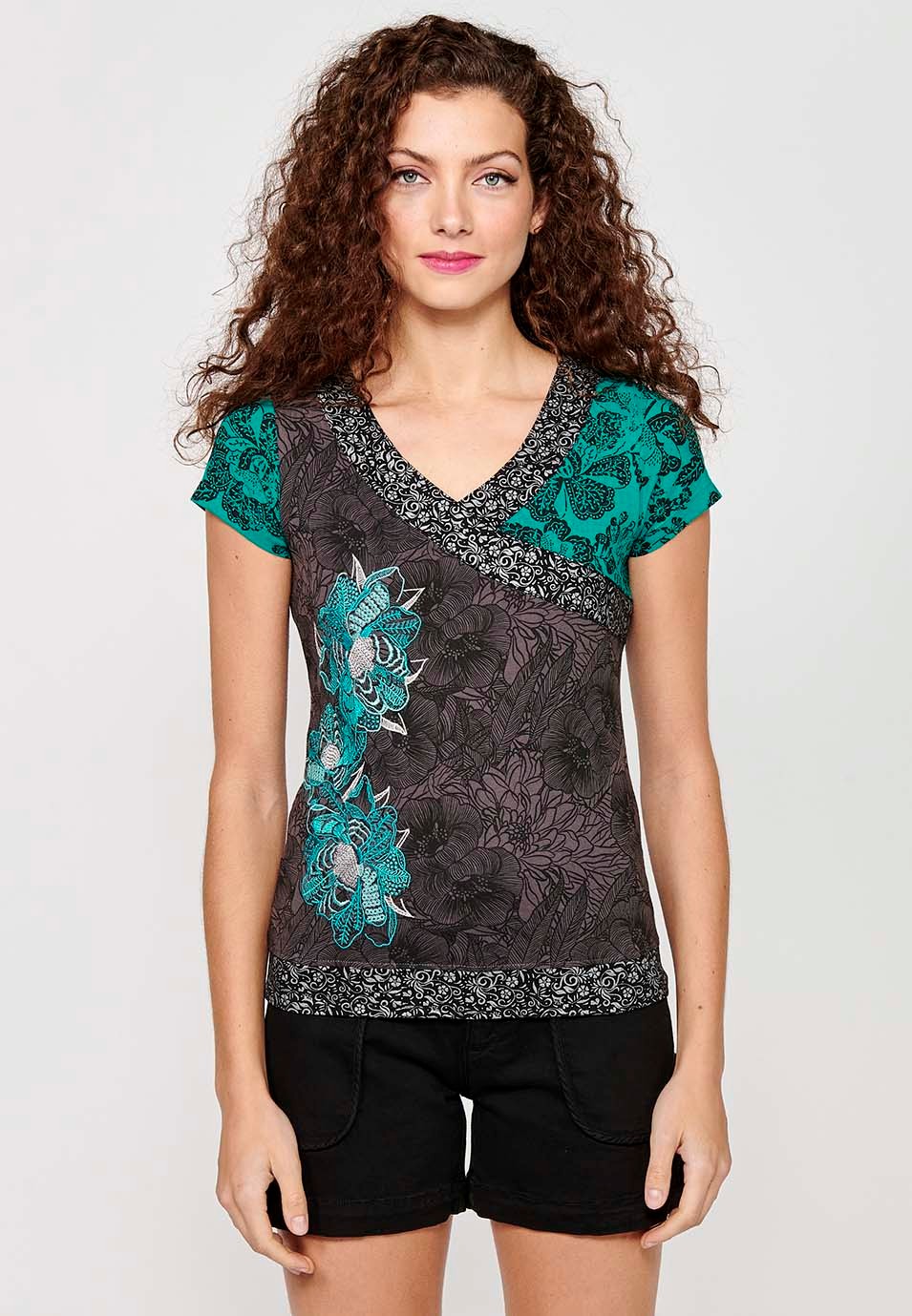 Mintfarbenes, kurzärmliges Baumwoll-T-Shirt mit V-Ausschnitt und Blumendruck für Damen