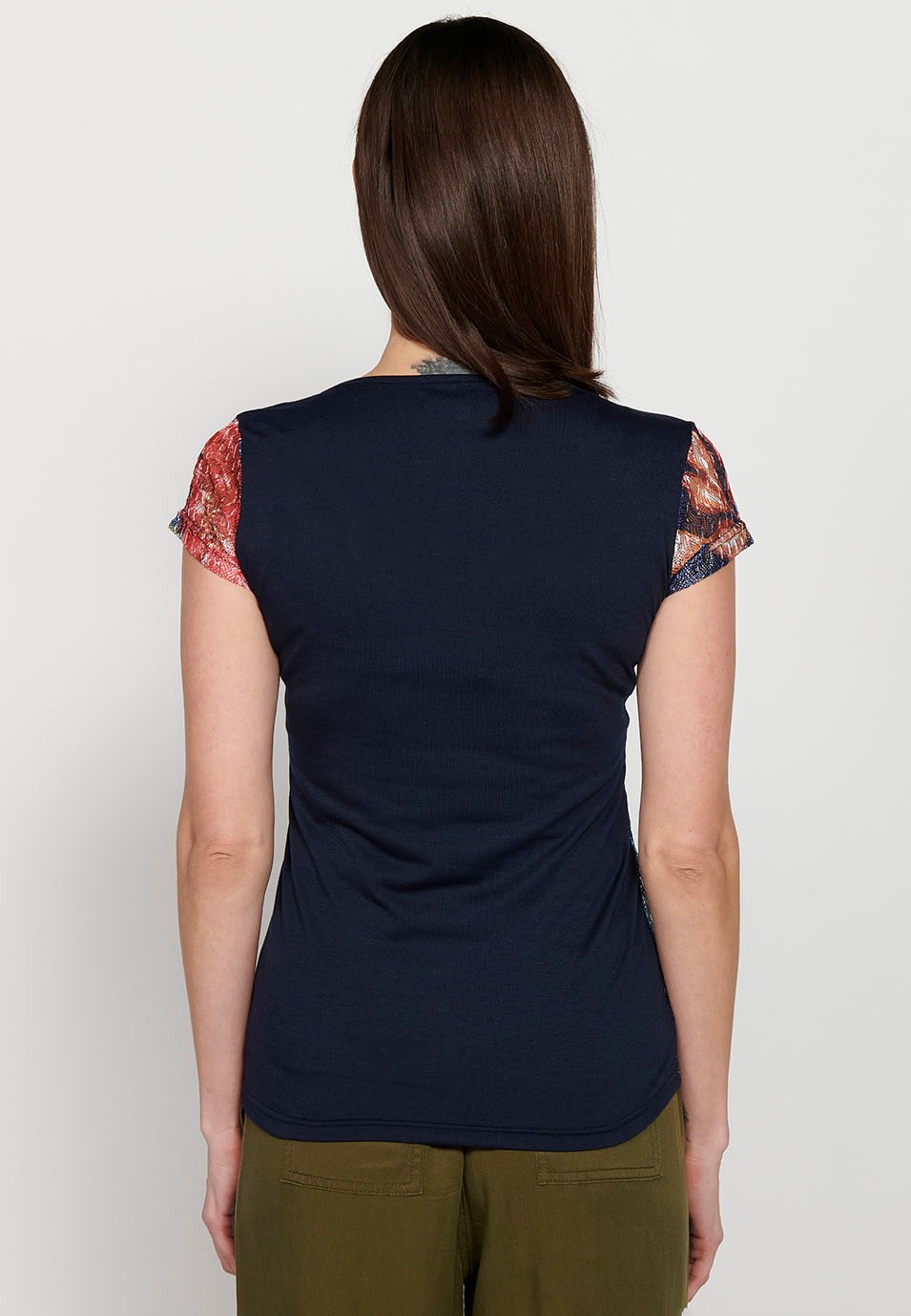 Damen-T-Shirt mit mehrfarbigem Blumendruck, V-Ausschnitt und kurzen Ärmeln