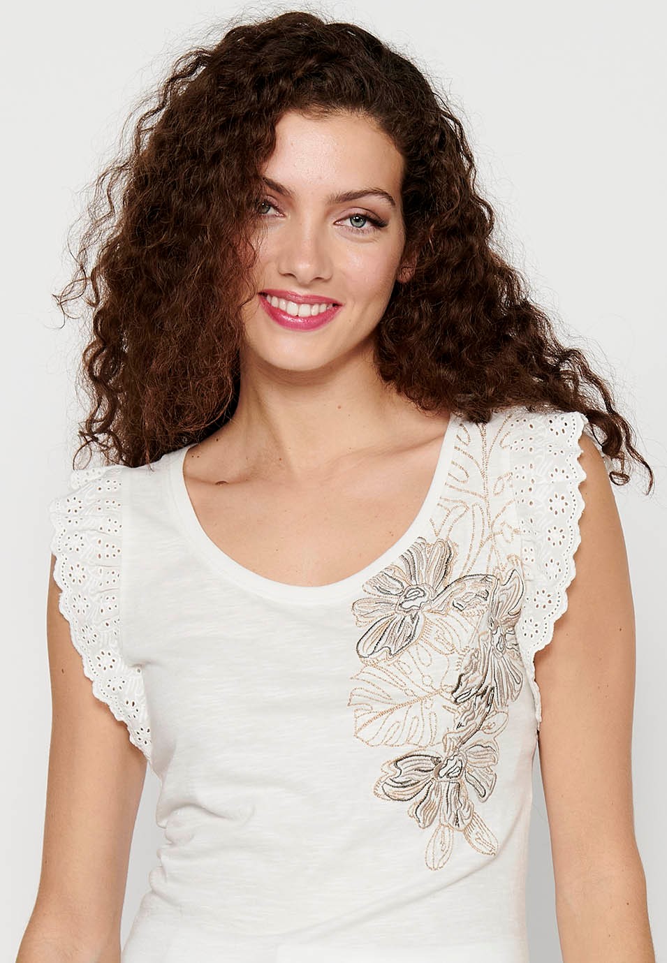 Ärmelloses T-Shirt-Oberteil aus Baumwolle mit Rüschen an den Schultern und weißem Detail vorne für Damen 6