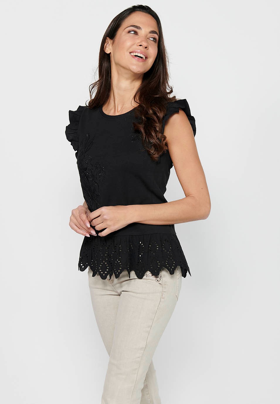 Top de manga corta bordada, color negro para mujer 4