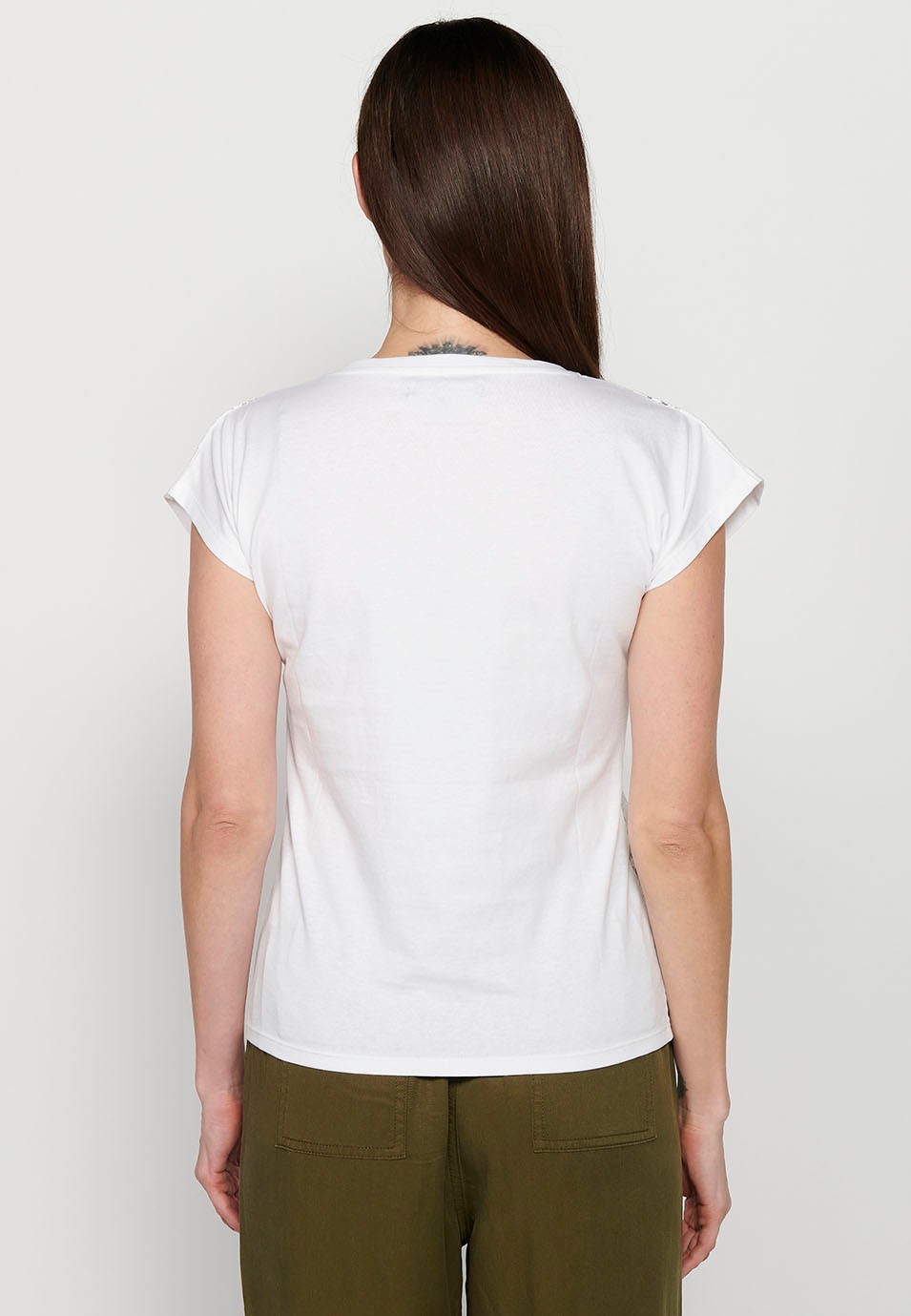 Short-sleeved T-shirt with lace detail and front print, white color for women