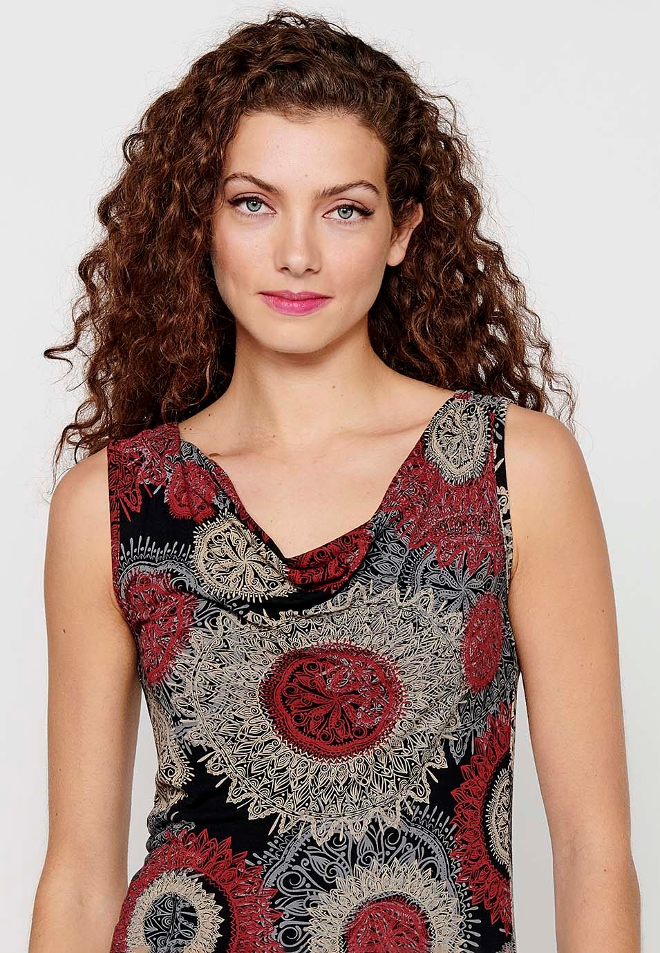Sleeveless T-shirt with Boat Neck and Red Ethnic Print for Women 6