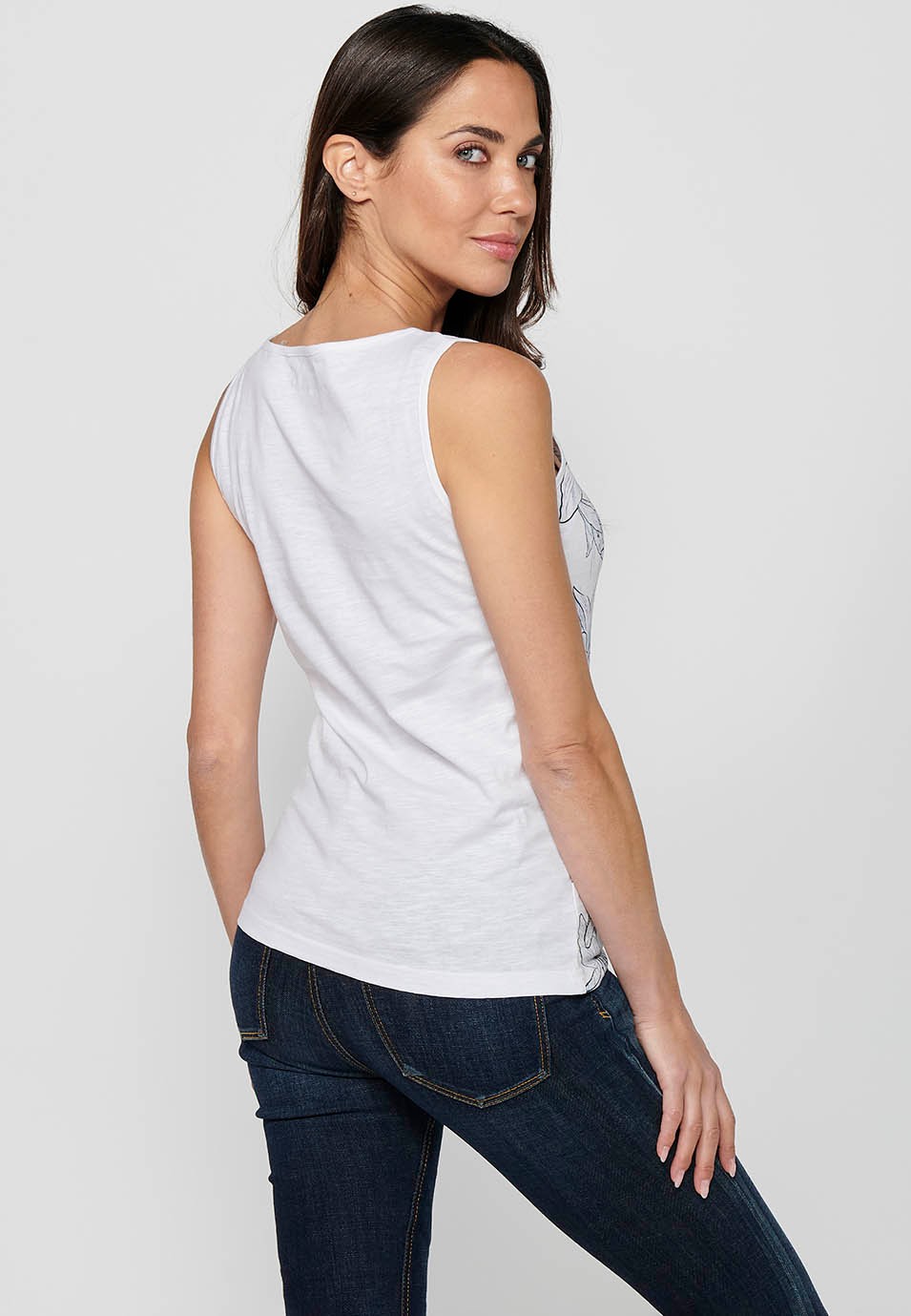 Sleeveless T-shirt with White Front Print for Women 4