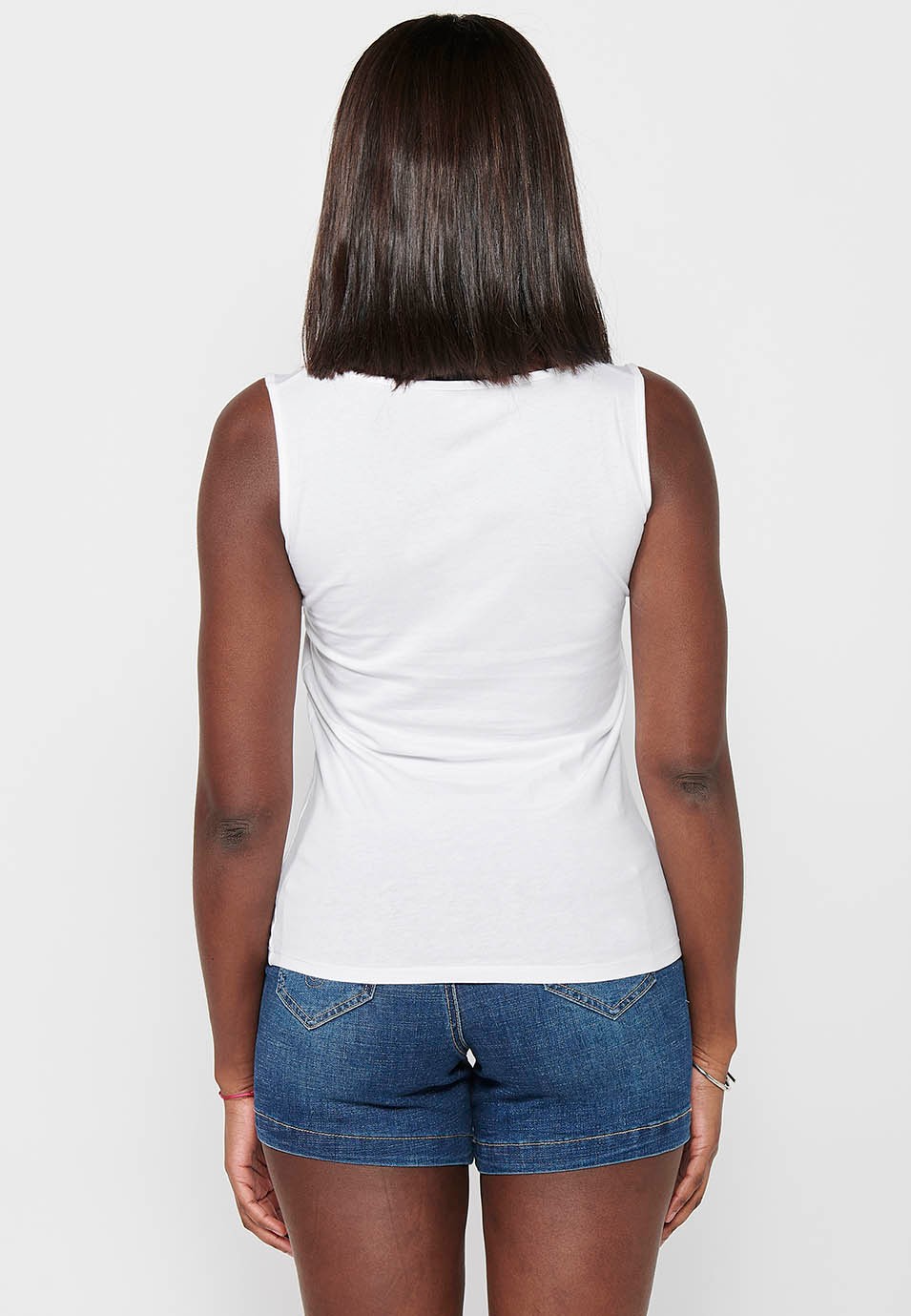 Camiseta sin magas, escote redondo y bordado delantero, color Blanco para mujer 