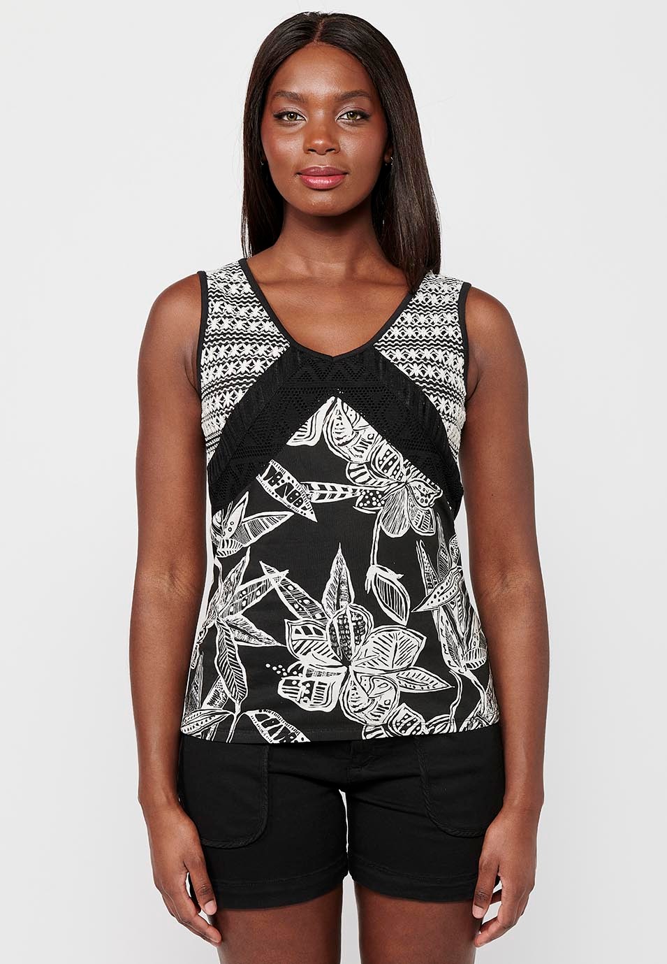 Camiseta de tirantes de Algodón con Detalles delanteros y Estampado floral de Color Negro para Mujer 1