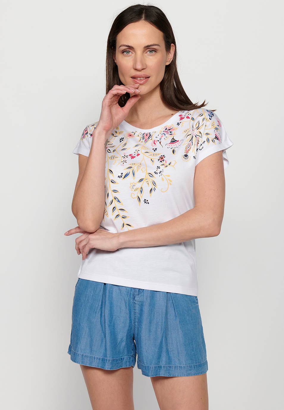 Women's White Round Neck Short Sleeve Cotton Top with Front Floral Embroidery
