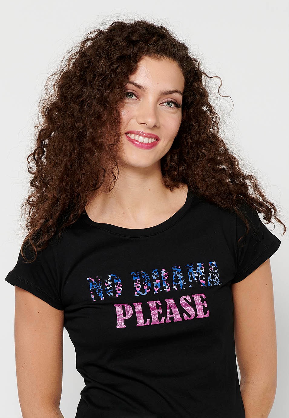 Damen-Kurzarm-T-Shirt aus Baumwolle mit Rundhalsausschnitt und schwarzem Farbaufdruck auf der Vorderseite 7