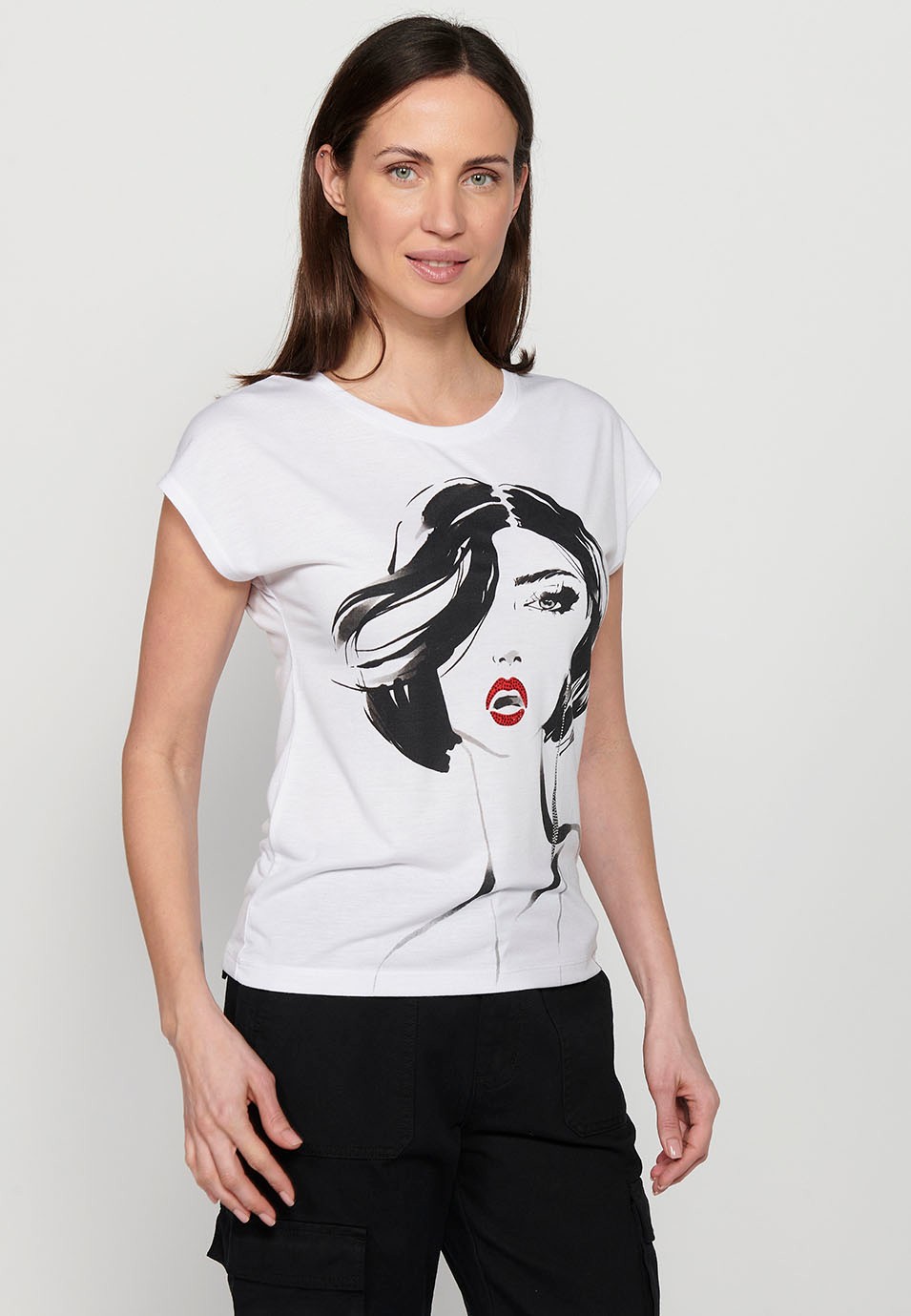 White Short Sleeve Cotton T-shirt with Round Neck and Front Print for Women