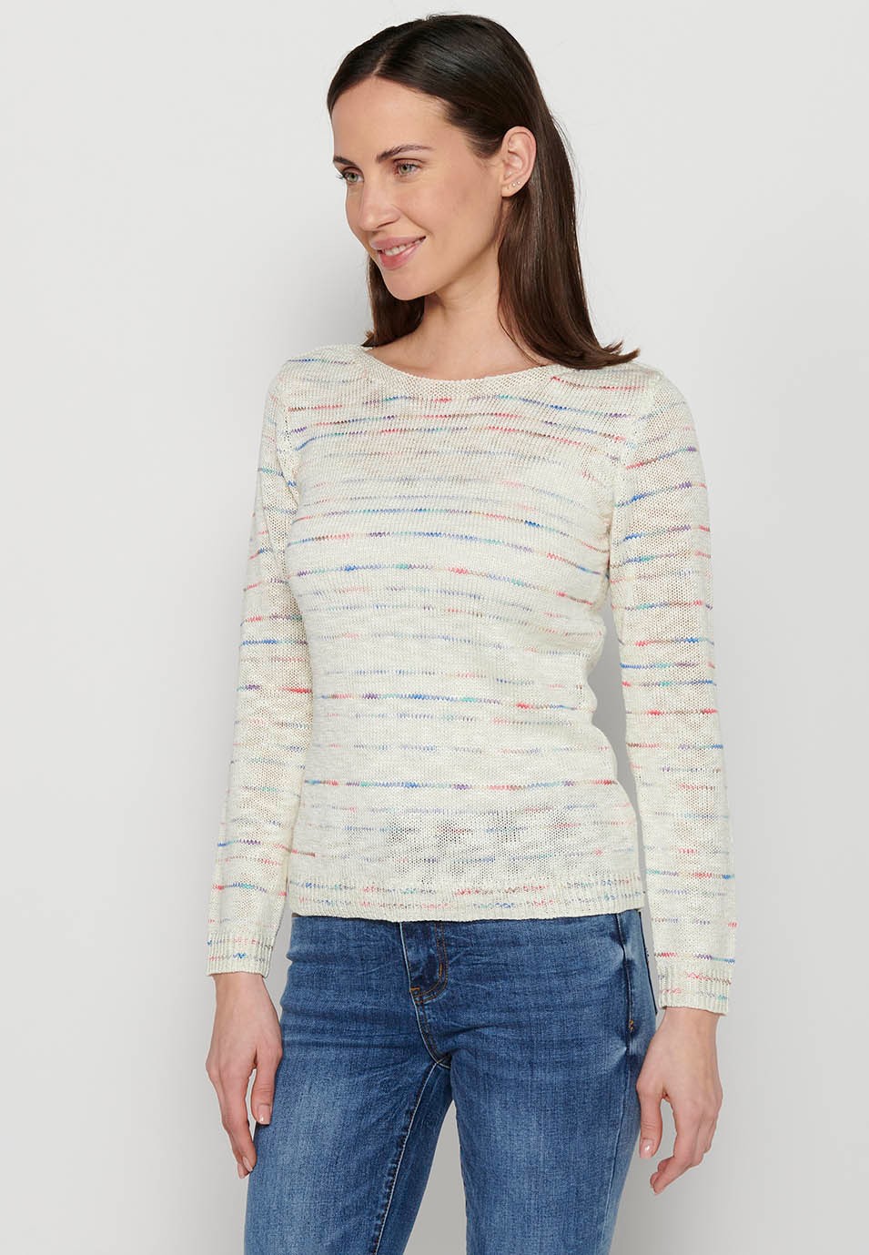 Long-sleeved, round-neck, off-white heather sweater for women